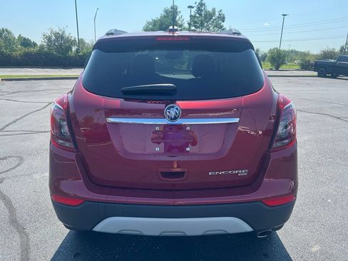 Used 2022 Buick Encore Preferred w/ Safety Package II AWD/4WD image 4