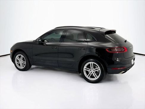 Used 2018 Porsche Macan w/ Premium Package Plus AWD/4WD image 7