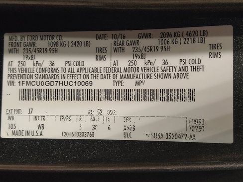 Used 2017 Ford Escape SE w/ Equipment Group 201A FWD image 33