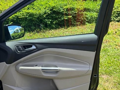 Used 2014 Ford Escape SE AWD/4WD image 26