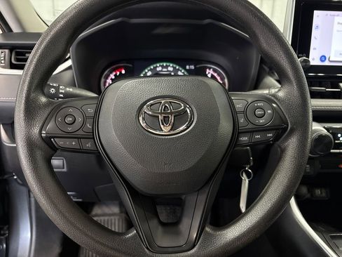 Used 2023 Toyota RAV4 LE image 22