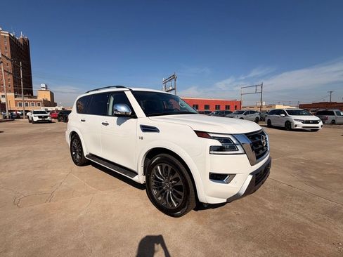 Certified 2022 Nissan Armada Platinum w/ Captain's Chairs Package AWD/4WD image 11