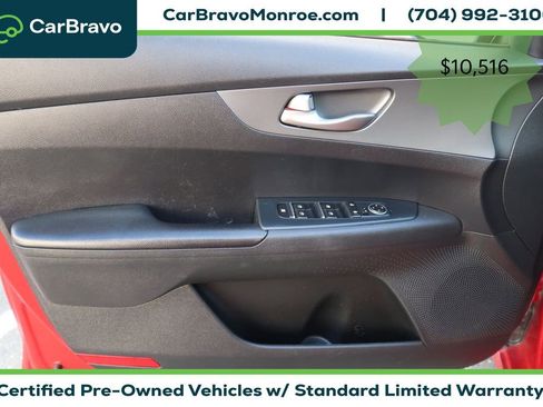 Used 2020 Kia Forte LXS FWD image 15