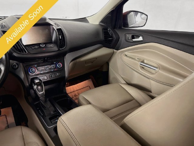 Used 2019 Ford Escape SEL AWD/4WD image 22