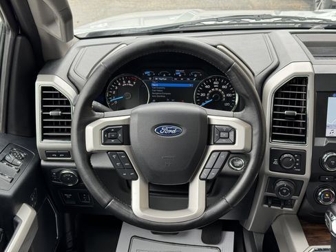 Used 2018 Ford F150 Lariat AWD/4WD image 10