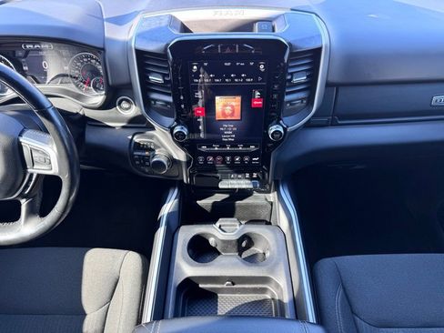 Used 2020 RAM 1500 Big Horn AWD/4WD image 12