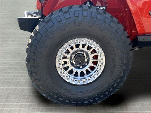 New 2024 Jeep Gladiator Rubicon w/ Technology Group image 11