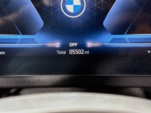 Used 2026 BMW X2 xDrive28i AWD/4WD image 16
