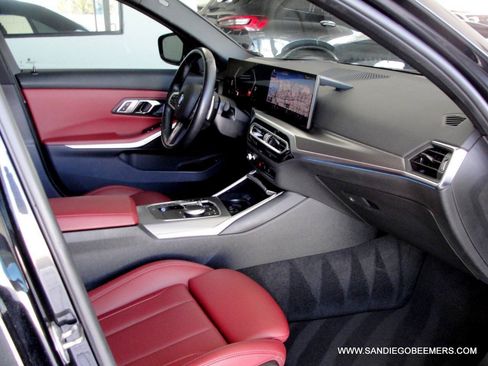 Used 2024 BMW 330i Sedan w/ M Sport Package RWD image 4