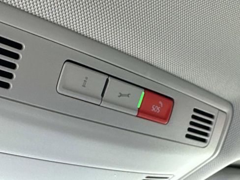 Certified 2025 Volkswagen Jetta S image 25