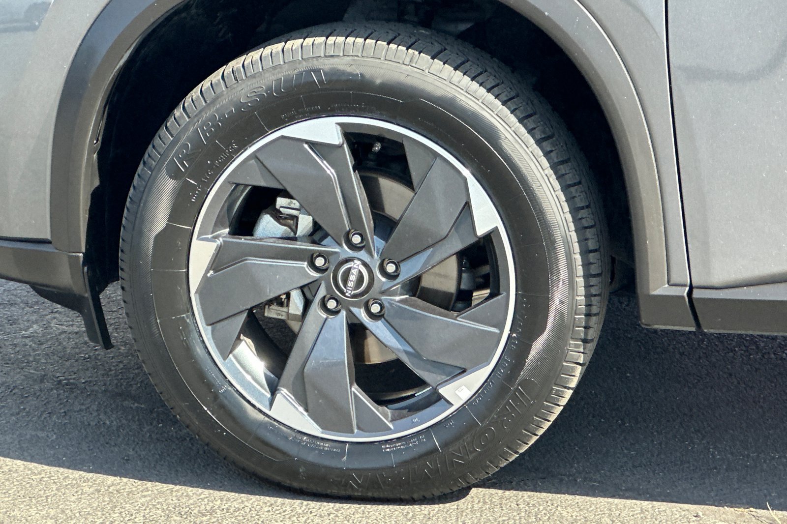 Used 2025 Nissan Rogue SV AWD/4WD image 26