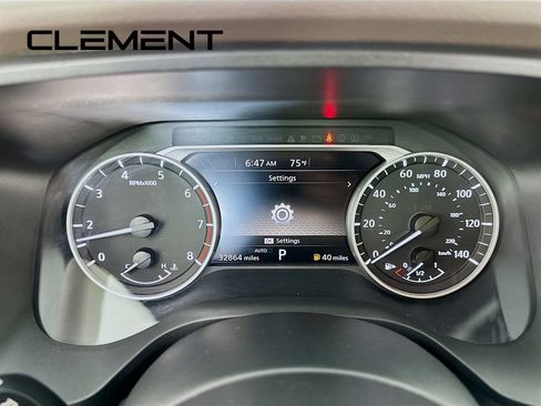 Used 2023 Nissan Rogue SV AWD/4WD image 18