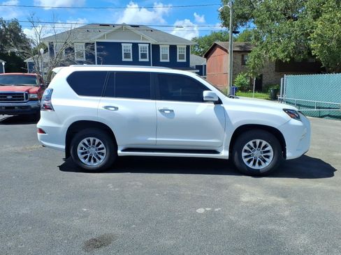 Used 2022 Lexus GX 460 Premium w/ Premium Package AWD/4WD image 6
