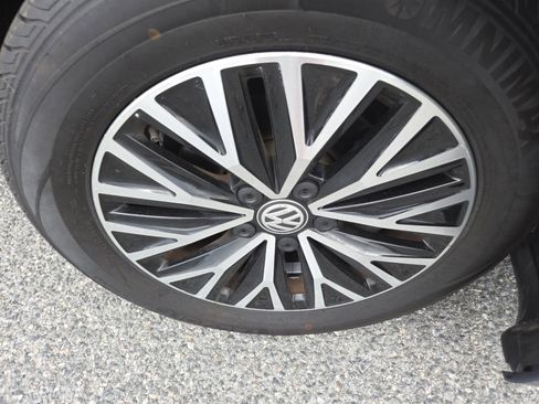 Used 2021 Volkswagen Jetta S w/ Driver Assistance Package FWD image 9
