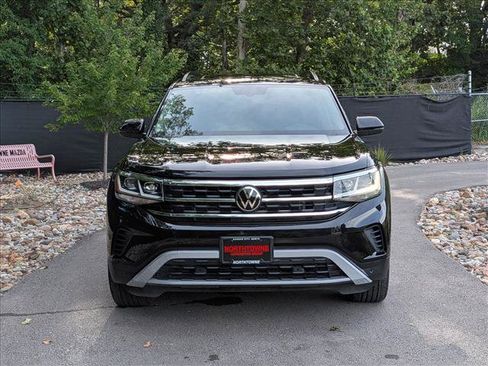 Used 2023 Volkswagen Atlas SE w/ Panoramic Sunroof Package FWD image 9