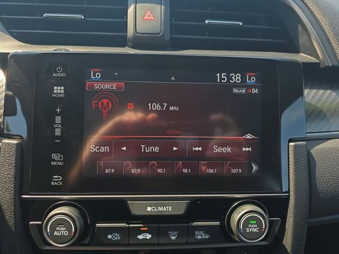 Used 2018 Honda Civic Si image 17
