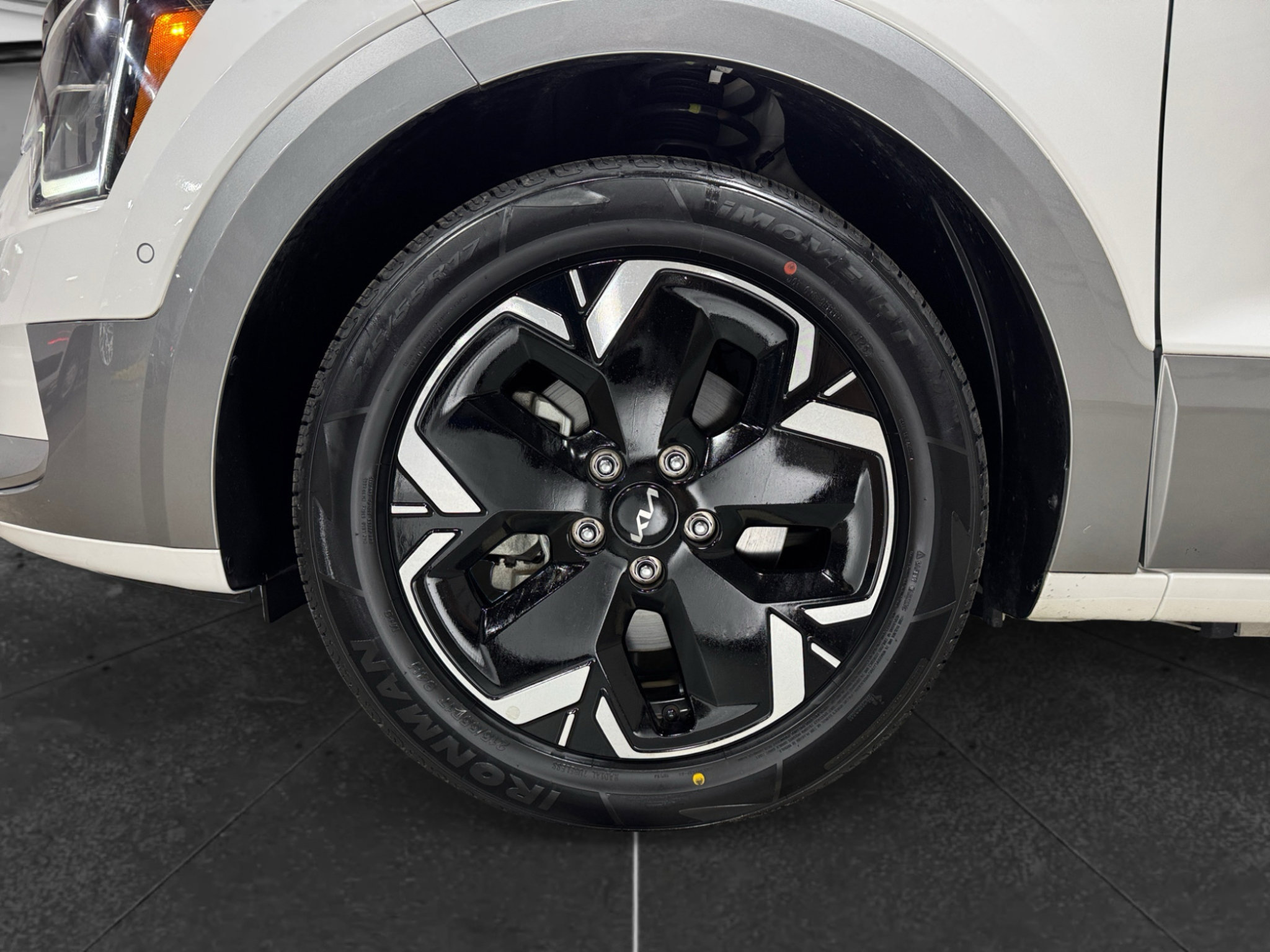 Used 2023 Kia Niro Wave w/ Wave Preserve Package FWD image 32
