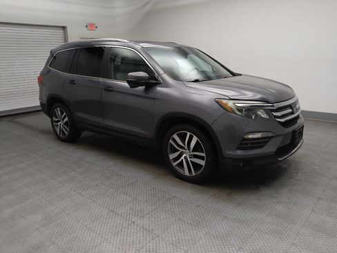 Used 2016 Honda Pilot Touring image 11