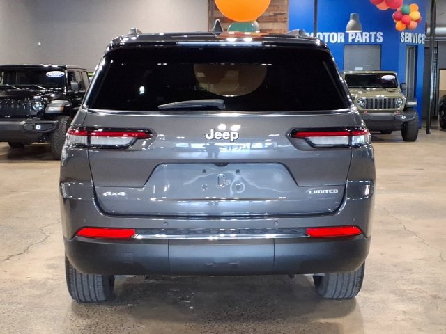 Used 2025 Jeep Grand Cherokee L Limited w/ Trailer Tow Package AWD/4WD image 7
