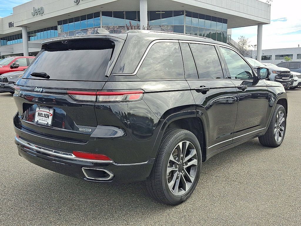 Used 2022 Jeep Grand Cherokee Overland w/ Advanced Protech Group III AWD/4WD image 31