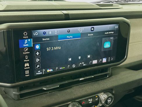 Used 2024 Jeep Wrangler Unlimited AWD/4WD image 19