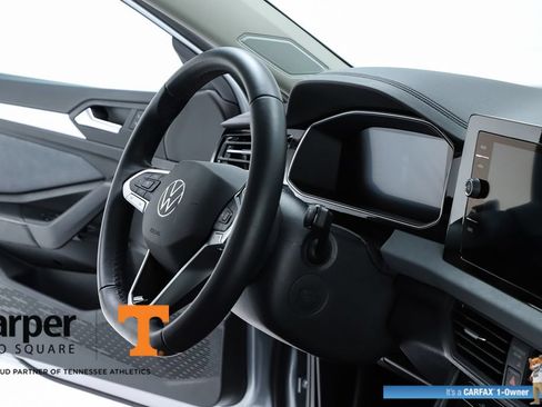 Used 2025 Volkswagen Jetta SE FWD image 71