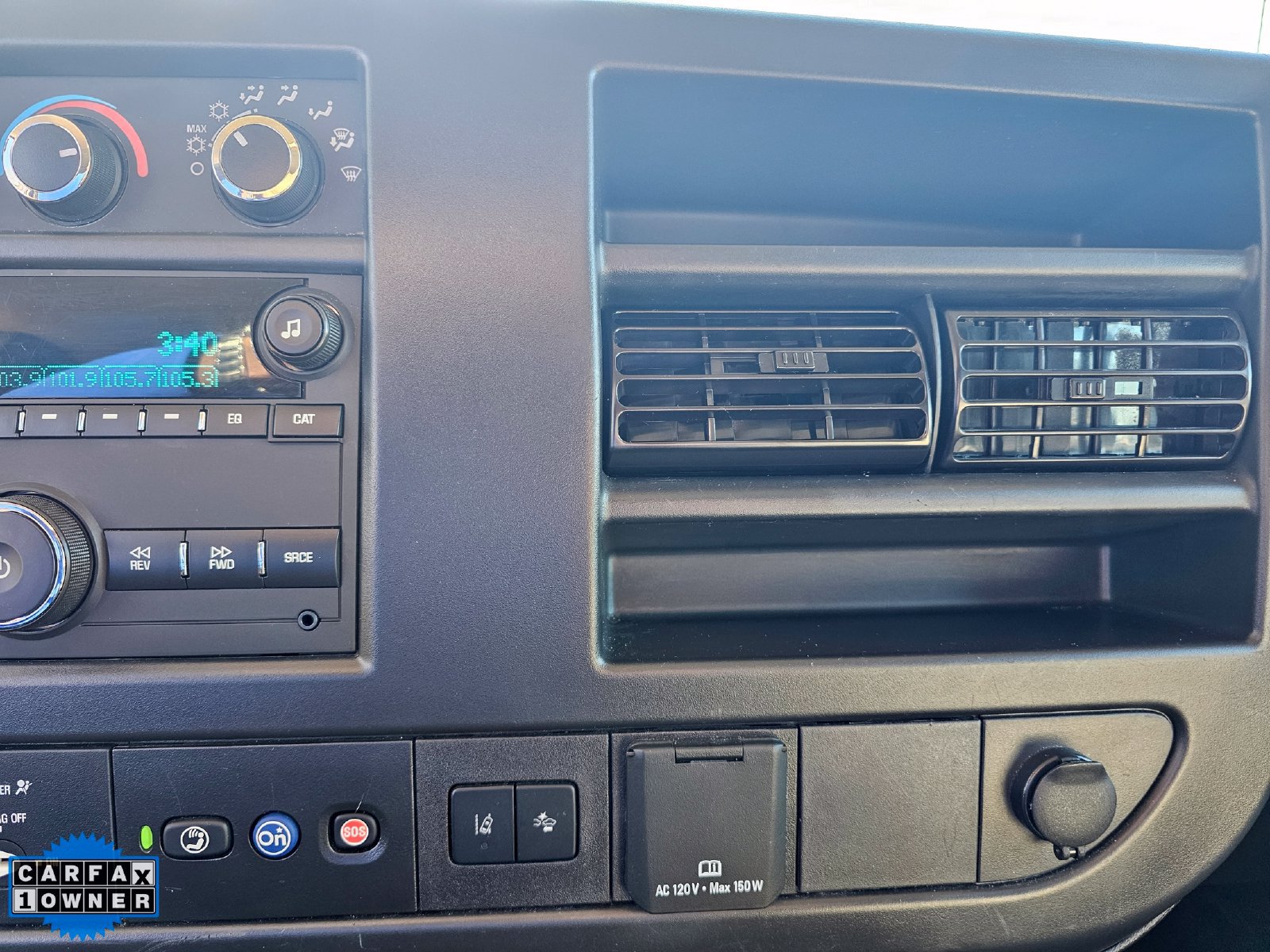 Used 2025 Chevrolet Express 3500 LT w/ LT Preferred Equipment Group RWD image 20