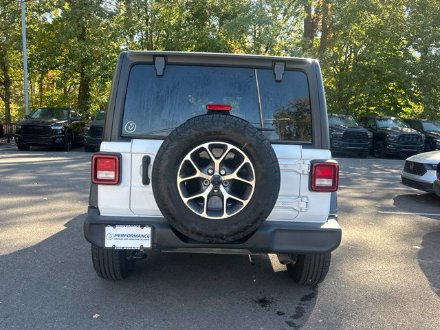 Used 2024 Jeep Wrangler Unlimited Sport AWD/4WD image 14