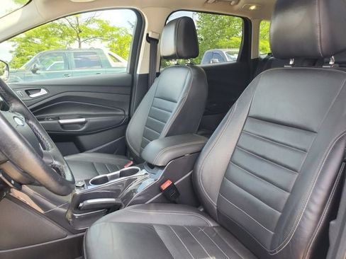 Used 2016 Ford Escape Titanium w/ Canadian Touring Package AWD/4WD image 5
