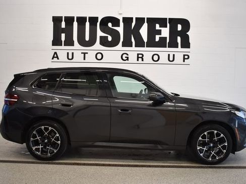 Used 2025 BMW X3 xDrive30i AWD/4WD image 2