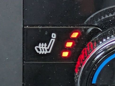 Used 2023 Nissan Rogue SV w/ SV Premium B Package image 27