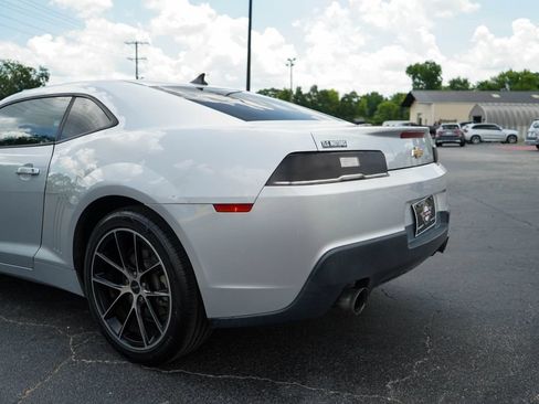 Used 2015 Chevrolet Camaro LT RWD image 20