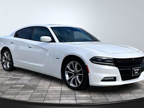 Used 2015 Dodge Charger R/T image 1