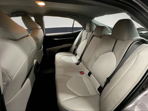 Used 2023 Toyota Camry SE image 29