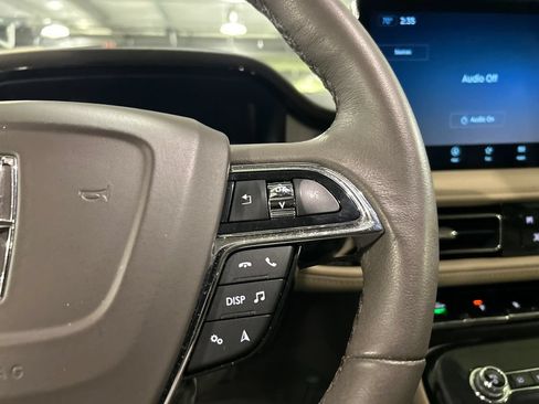 Used 2023 Lincoln Nautilus AWD w/ Premium Package image 14