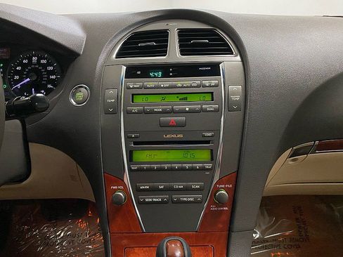 Used 2011 Lexus ES 350 image 19