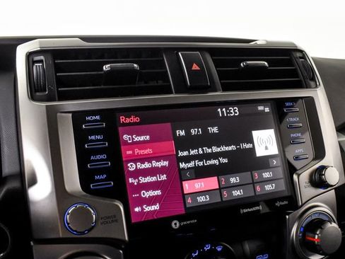 Used 2022 Toyota 4Runner SR5 Premium AWD/4WD image 31