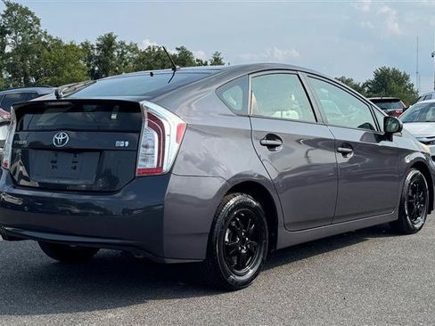 Used 2013 Toyota Prius Two FWD image 5
