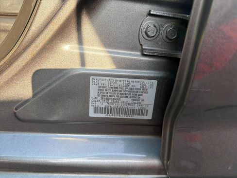 Used 2020 Nissan Sentra SR w/ Premium Package FWD image 30