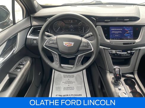 Used 2025 Cadillac XT5 Premium Luxury AWD/4WD image 16