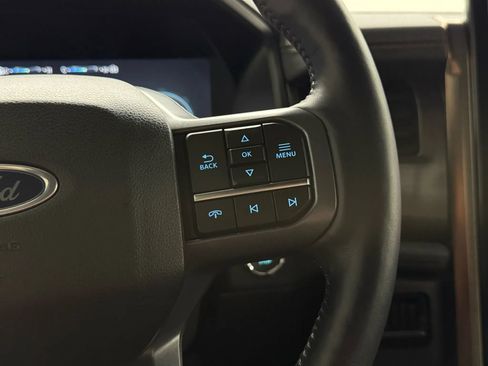 Used 2023 Ford F150 Lightning Lariat image 25