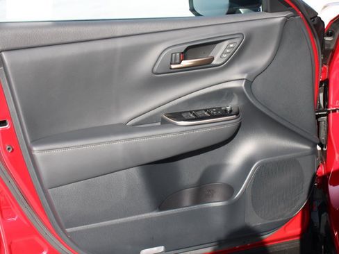 Used 2025 Toyota Crown Signia image 10