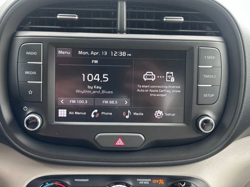 Used 2025 Kia Soul LX image 26