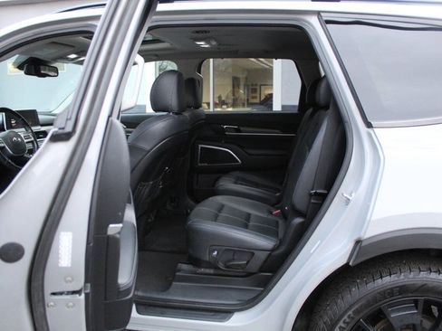 Used 2021 Kia Telluride EX w/ EX Premium Package AWD/4WD image 39