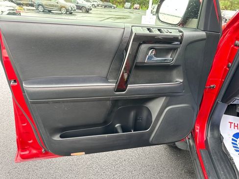 Used 2020 Toyota 4Runner TRD Off-Road image 15