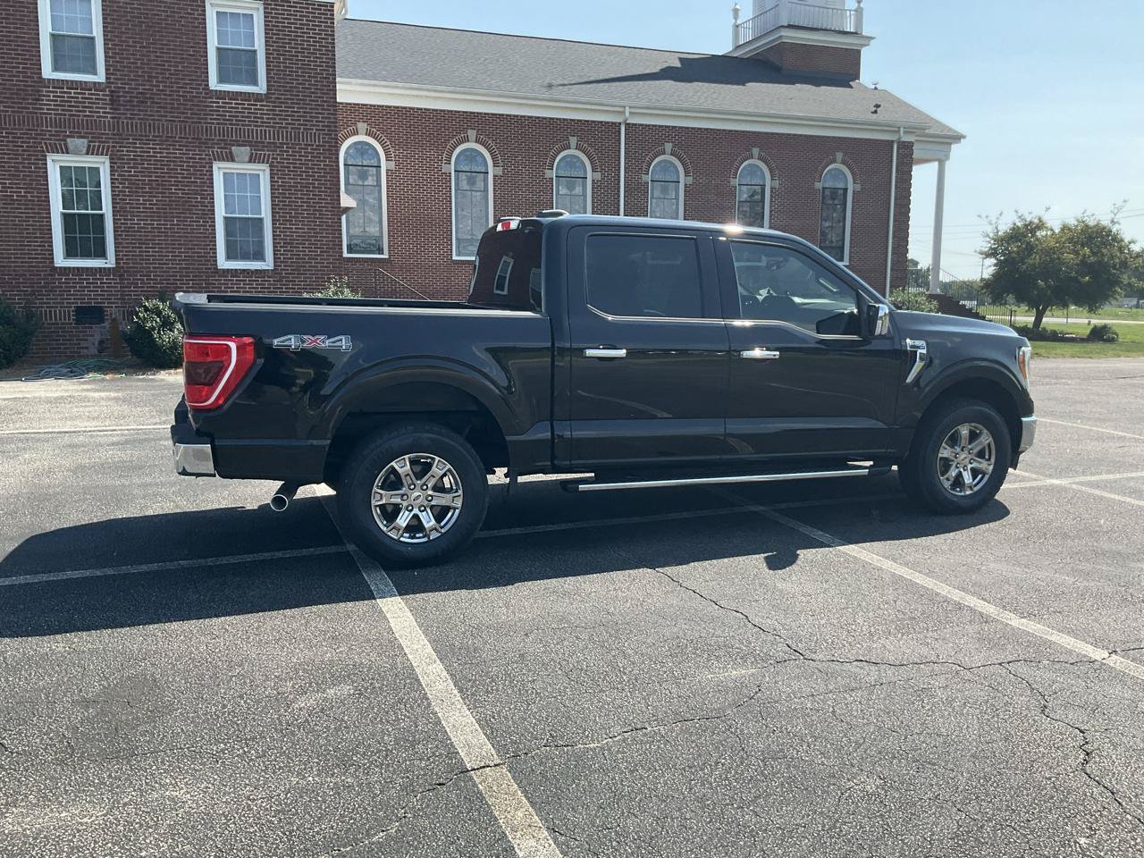 Used 2021 Ford F150 XLT w/ Equipment Group 302A High AWD/4WD image 6