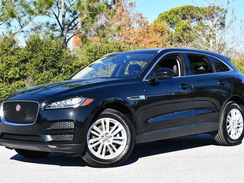 Used 2018 Jaguar F-PACE Prestige image 2