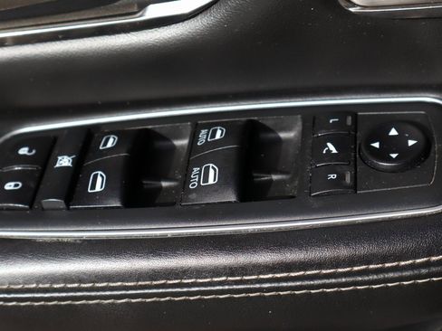 Used 2020 RAM 1500 Limited image 17