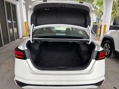 Used 2025 Nissan Altima 2.5 SV FWD image 31