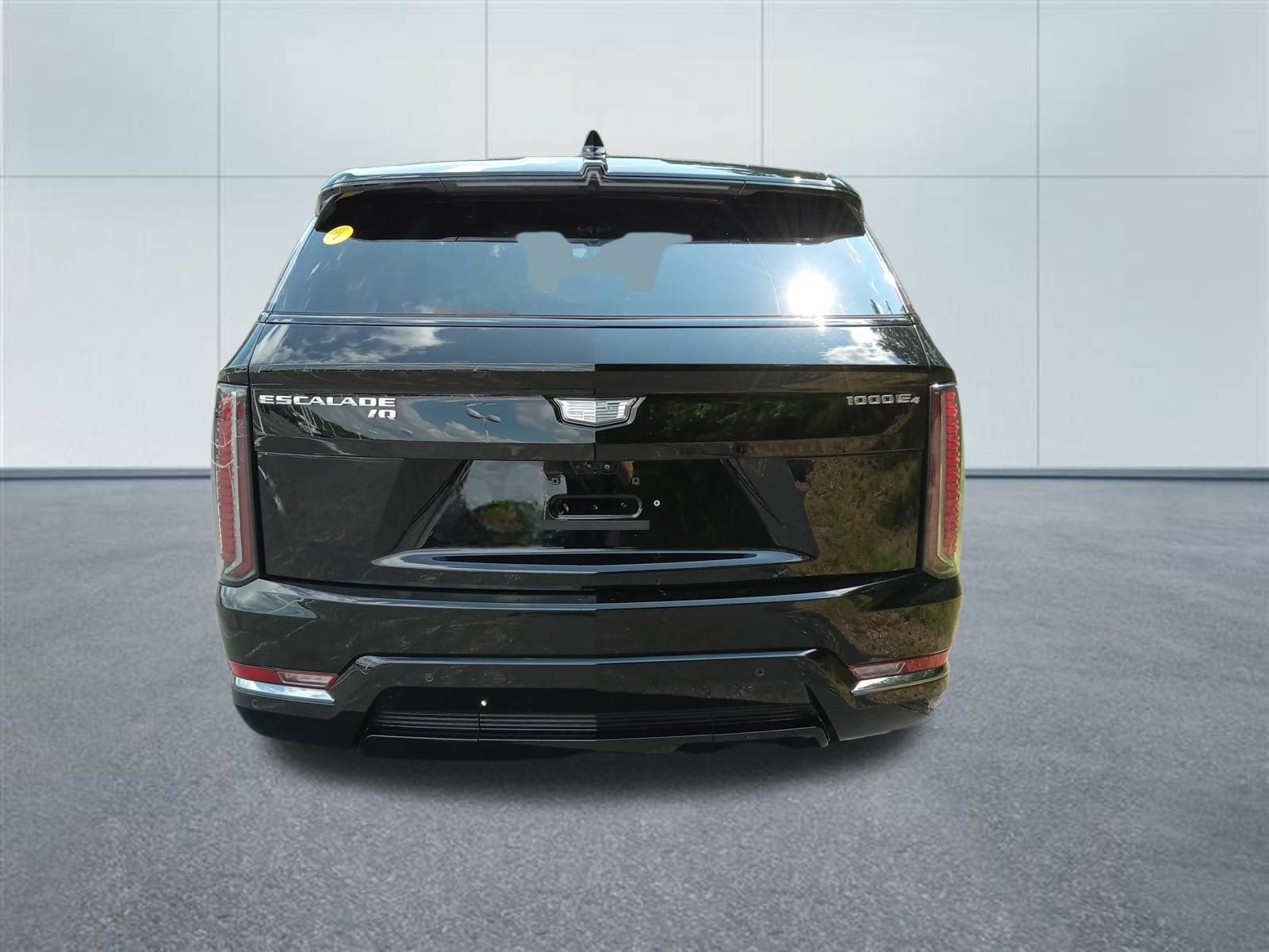 Used 2025 Cadillac Escalade IQ Sport 2 AWD/4WD image 4